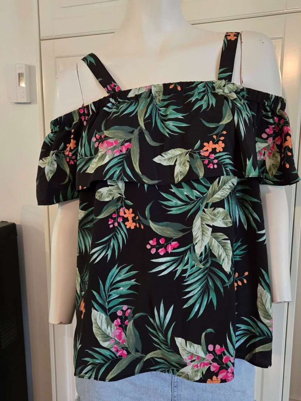 Laura sweater, size 12